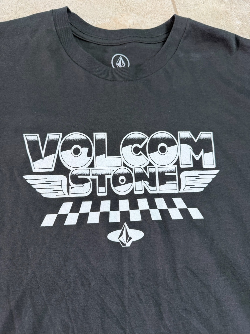 Volcom T-shirt with Checkered Black and White Graphic Men’s Large
